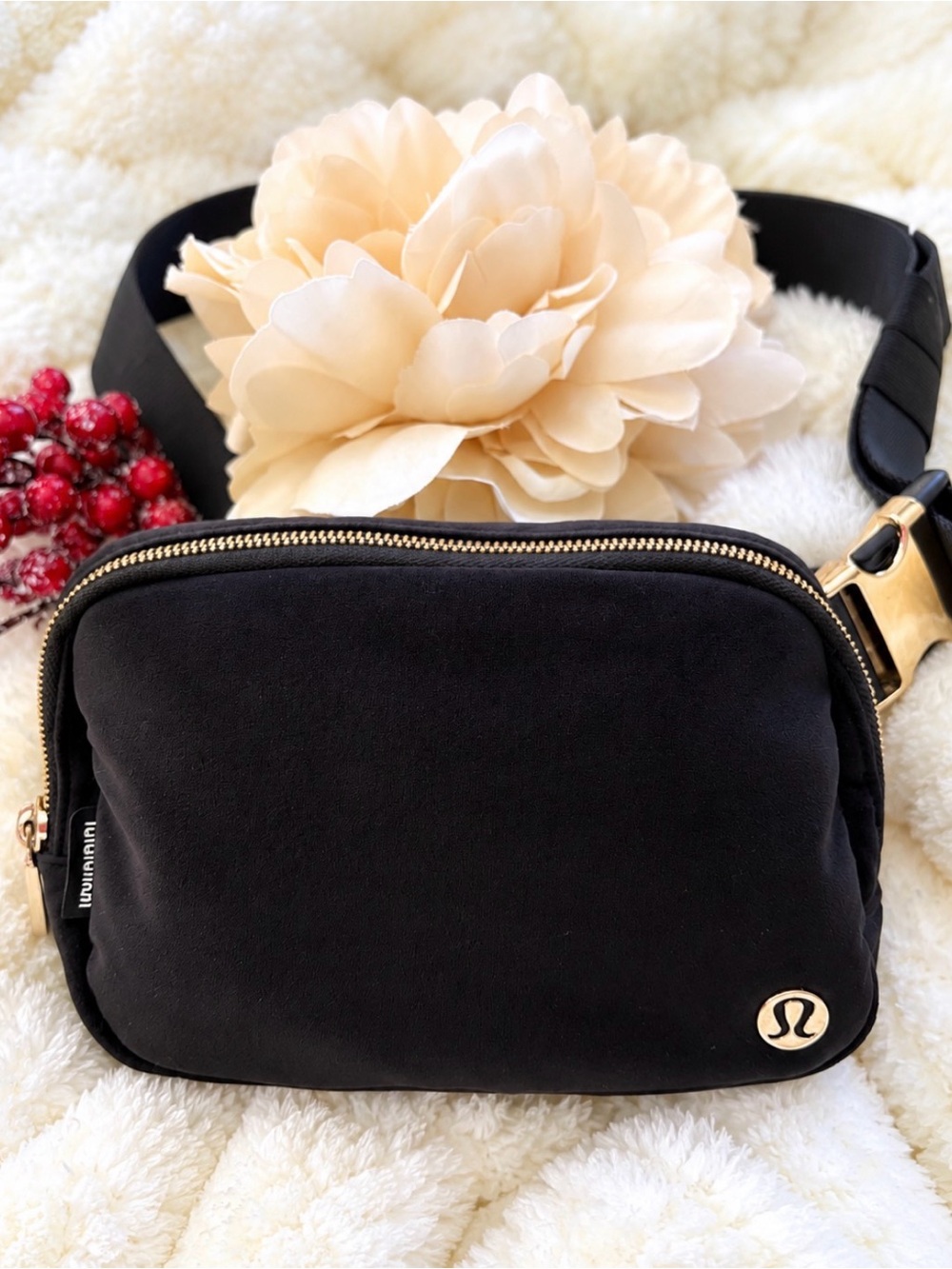 Lululemon Everywhere Belt Bag 1L Black Gold Buckle Velour Velvet 🎥